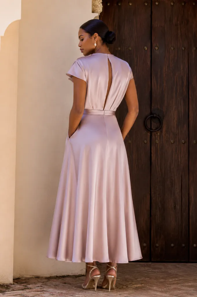 1260010 Christiane Boutique tenue invité mariage rose poudré (1).webp