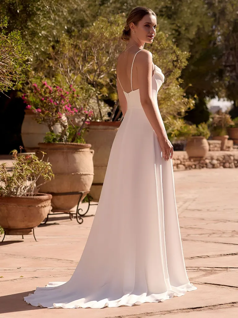 bianco-evento-bridal-dress-catalina-_6_.webp
