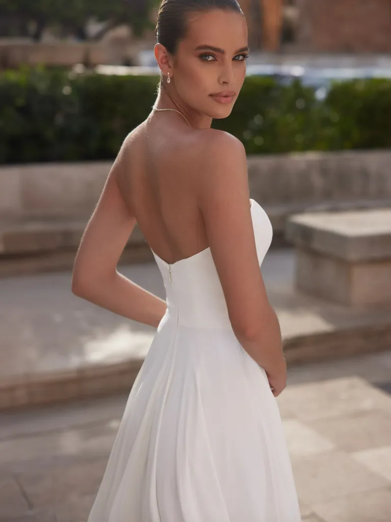 Bianco-Evento-bridal-dress-Simona-(4).webp