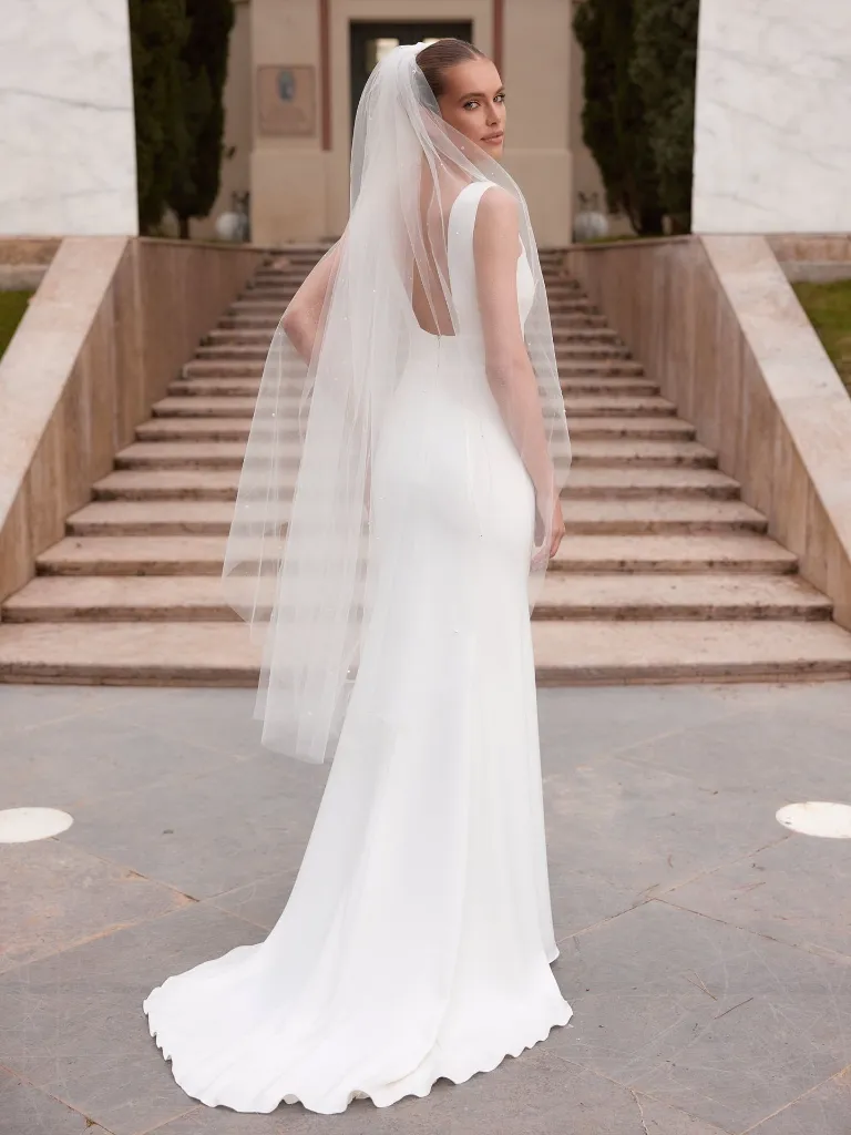 bianco-evento-bridal-veil-S555-(1).webp