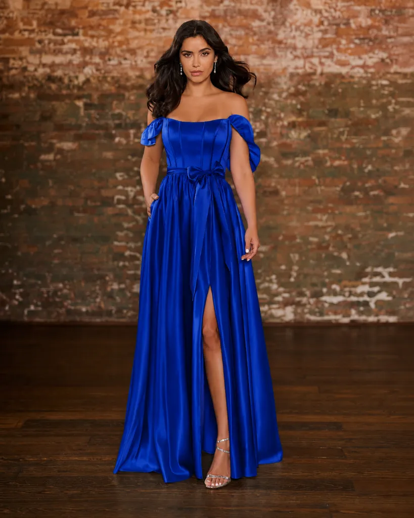22239 Royal.webp